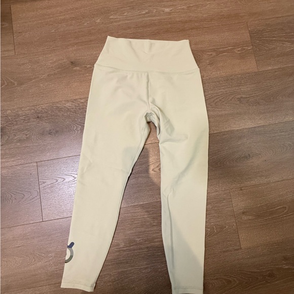 Peloton Lululemon Pale Green/Cream High-Rise Leggings - Picture 2 of 4